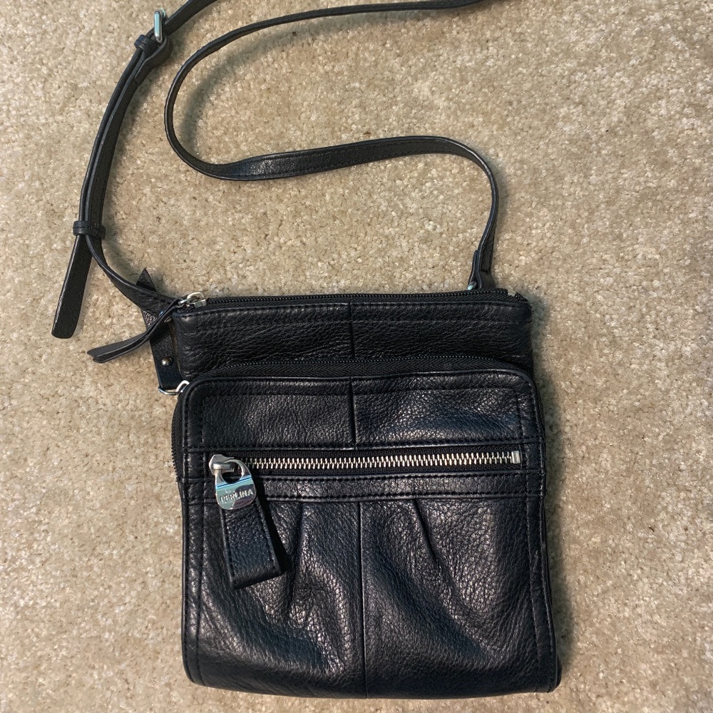 Perlina black leather shoulder bag